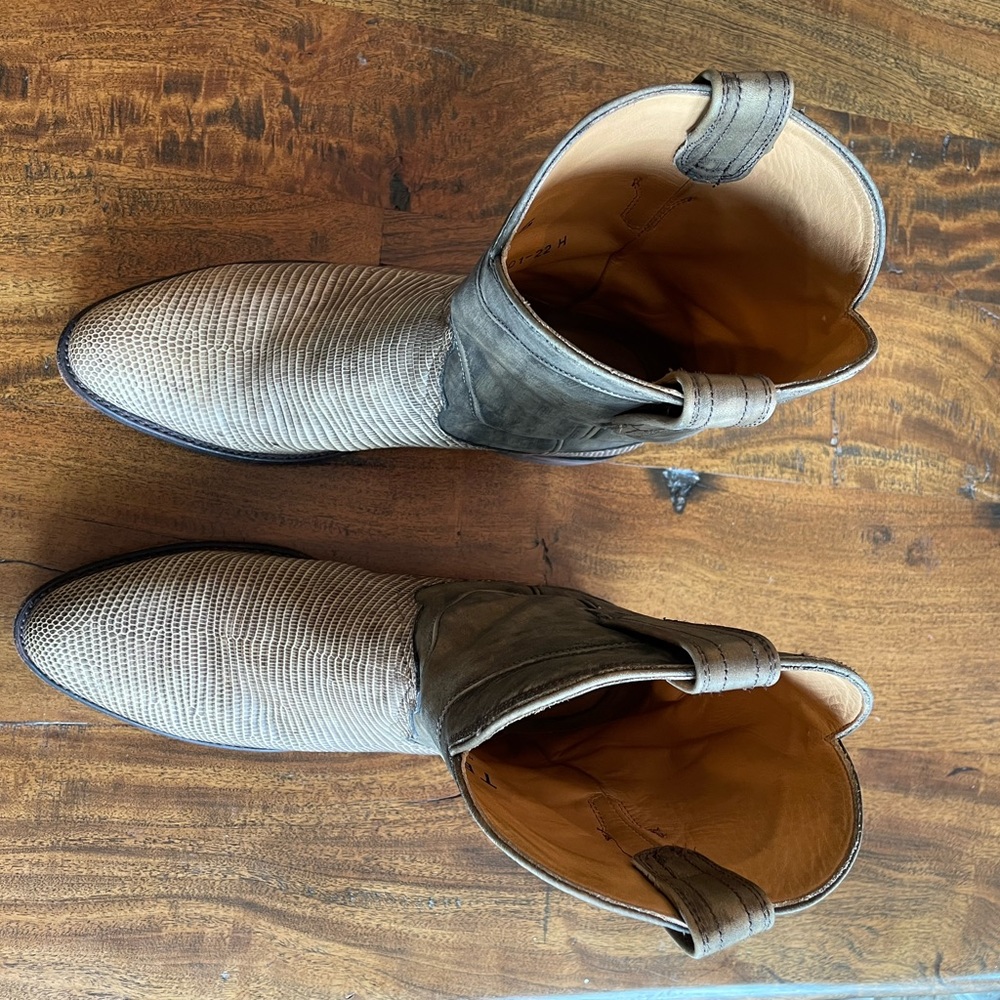 Tecovas “The Nash” in VERY RARE Relic Lizard.  12 D